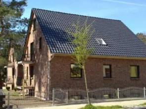 Apartmenthaus Hus Übi by Rujana