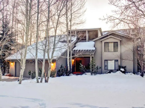 2495 Queen Esther Private Home By Alpine Ski Properties