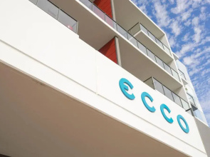 Stylish Modern Ecco Complex