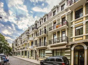 Voyage Flats