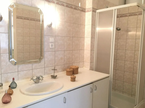 Hi5 Apartments - Central