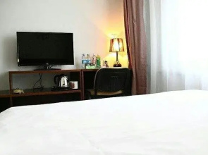 Super 8 Shenyang Liutiao Lake North Tower