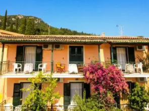 Frida Apartments
