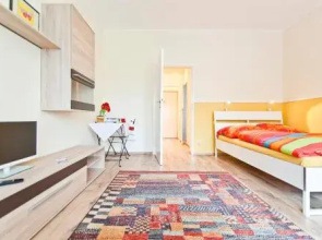 Spree Apartment in Berlin Mitte