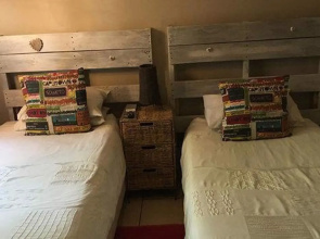 Crane's Nest Guesthouse
