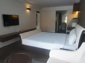Replay One Bedroom Exclusive Suite Pool Access 285