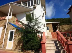 Hotel Bereg Mechti