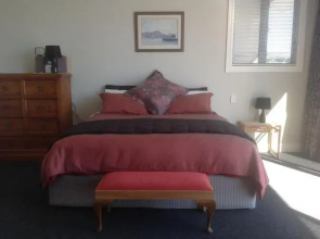 Brightwater Views Boutique Apartment