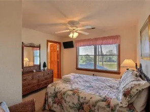 On Valentine Pond 554 - 5 Br Home