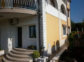 Apartments Ivona 2
