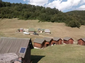 Eco Village Goles