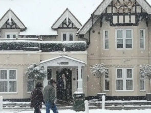 Drake Manor Inn
