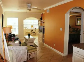 Barefoot Beach Resort 217E Apartment