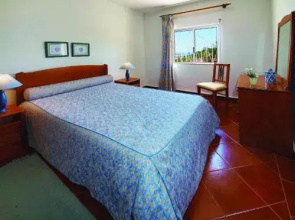 Seaview Apartments