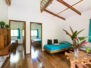 Passion Fruit Lodge