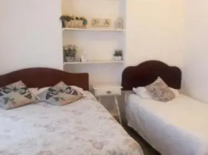 Emilia House And Camping