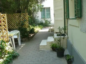 Zsanna Villa