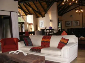 Buffalo Thorn Lodge