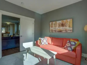 Hillside Haven 4 Bedroom Home by RedAwning