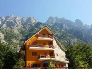 Villa Dini