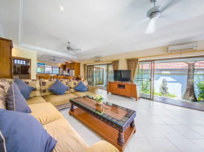 Adare Pool Villa Pattaya