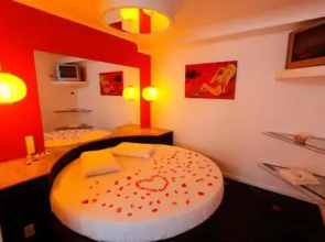 Fantasy Motel
