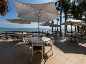 Casa de Playa Bungalows & Restaurant