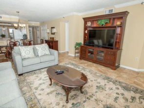 Inlet Reef 206 2 Bedroom Condo by RedAwning