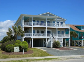 Slattisfaction - 6 Br Home