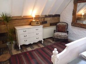 Caretaker's Cottage