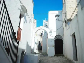 Sotto L'Arco