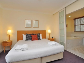 Villa Spa Executive 1br Pinot Resort Condo located within Cypress Lakes Resort (nothing is more central)
