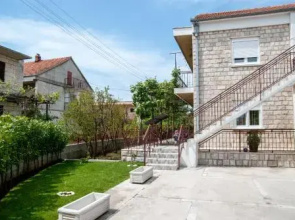 Slobo Apartment