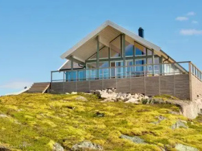Vestfjord Service Villa