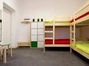 Sculptor Hostel