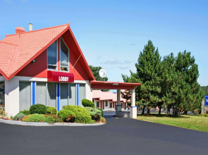 Knights Inn Oswego