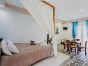 Saint George Hotel & Rooms