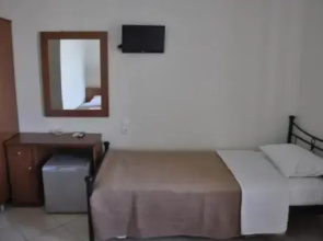 Hotel Prinos