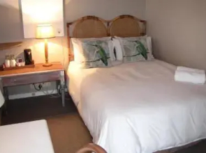 Riverside Lodge