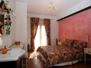 Stalakton Country Maisonettes