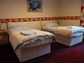 Aberdeen Arms Hotel Tarland