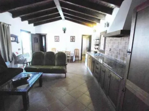 Casas con piscina en Roches