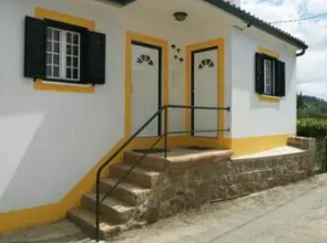 Casa DeLá