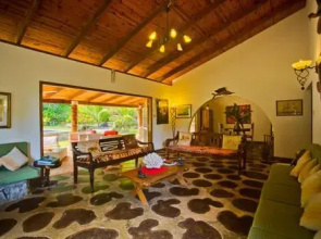 Coté Sud - Unique Villa & Bungalows Intendance Road
