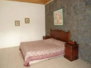 Nasta Inn Trawas