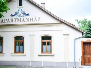 Páva Apartmanház