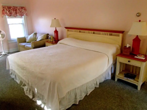Dewey Cottage