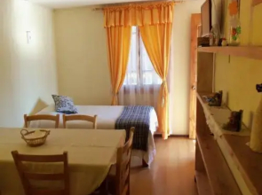 Acropolis Hostal