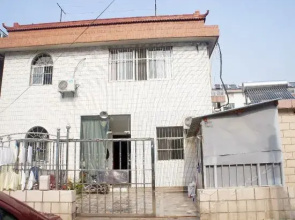 Qinyuan Hostel