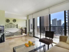 Waikiki Banyan Remodeled Ocean-View Condo 2212